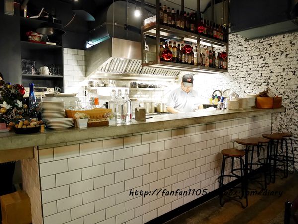 【餐酒館推薦】Waiting Bistro 異國風味 捷運忠孝復興站餐酒館 (8).JPG