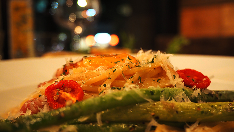 Waiting Bistro,忠孝復興,我不是他媽媽,Waiting Bistro低消,東區平價小酒館,東區平價餐酒館,大安區平價餐酒館