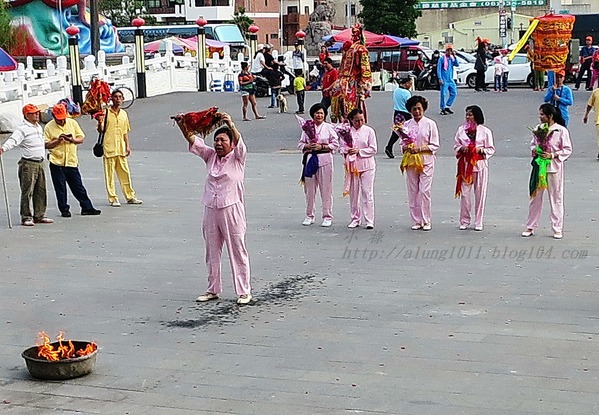 台南土城正統鹿耳門聖母廟:府城觀光公車(四) ..鹿耳門聖母廟