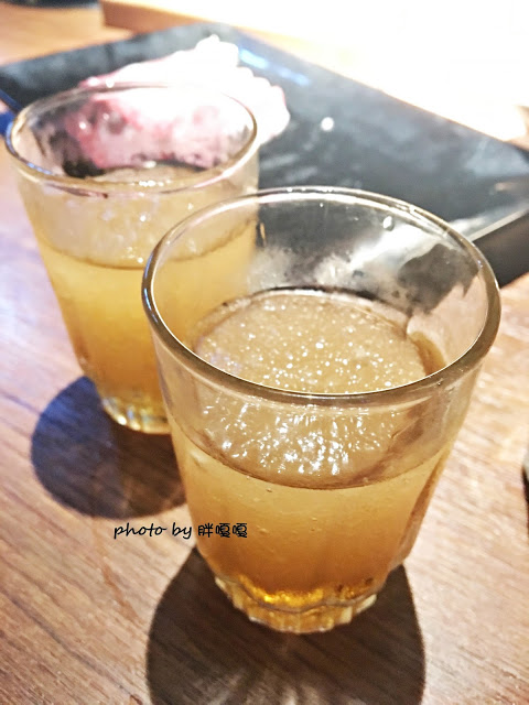 【台中 南屯】拾七石頭火鍋€輕井澤旗下新品牌→口味大勝輕井澤、食材新鮮、湯頭正點、宵夜場再+1←冬日超推