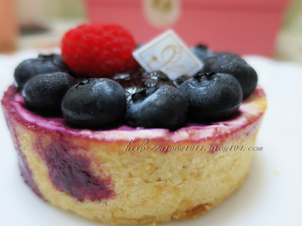 Queen House法式手工甜點..     細膩而極致的口感享受