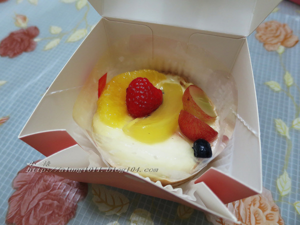 Queen House法式手工甜點..     細膩而極致的口感享受