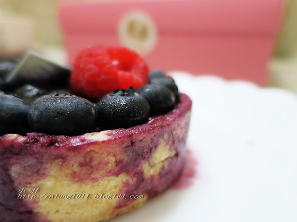 Queen House法式手工甜點..     細膩而極致的口感享受