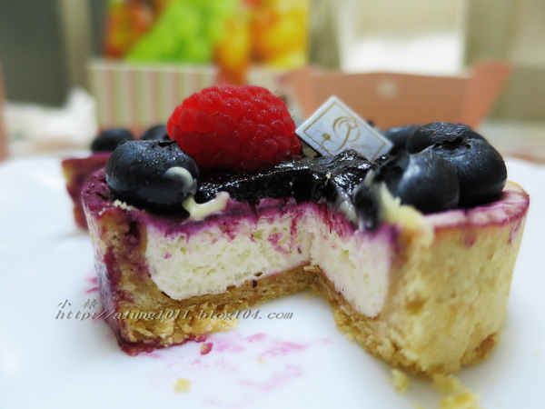 Queen House法式手工甜點..     細膩而極致的口感享受