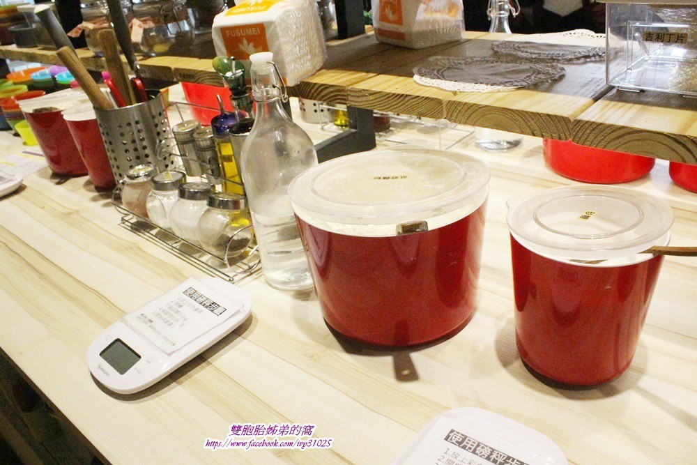 [愛10克親手烘培DIY Bakery凱旋店] 帶姪女練習親手烘培DIY的初體驗