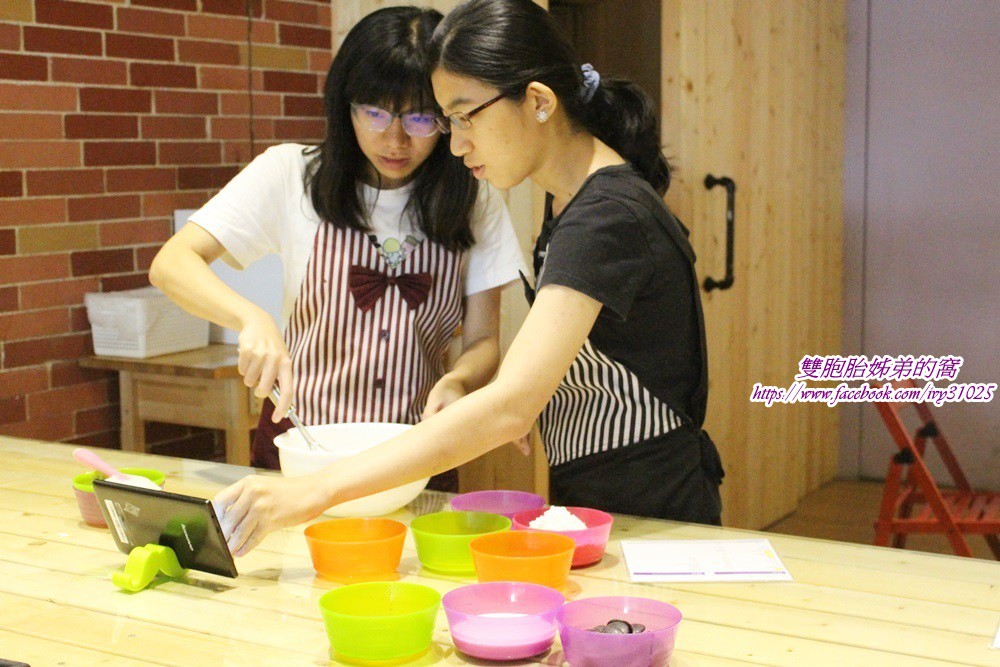 [愛10克親手烘培DIY Bakery凱旋店] 帶姪女練習親手烘培DIY的初體驗