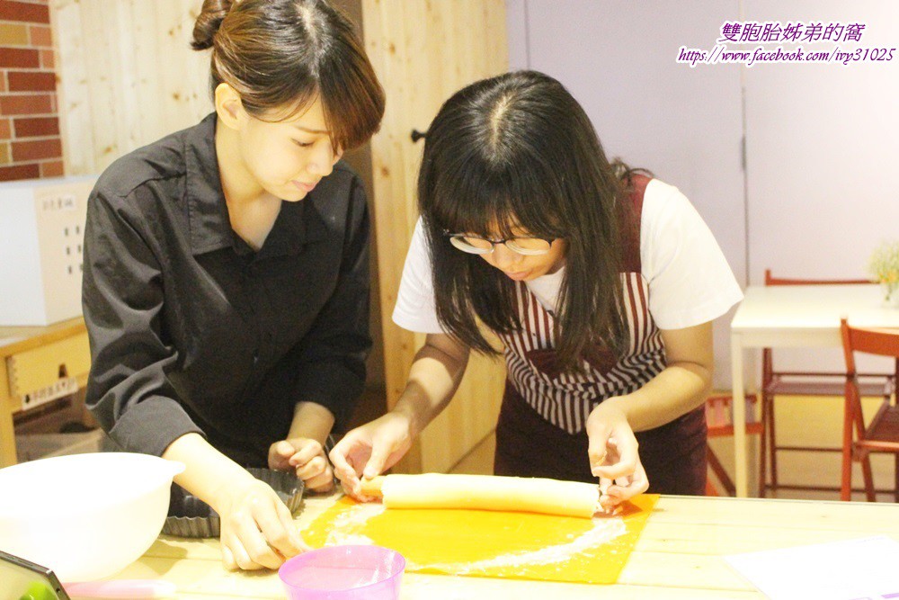 [愛10克親手烘培DIY Bakery凱旋店] 帶姪女練習親手烘培DIY的初體驗