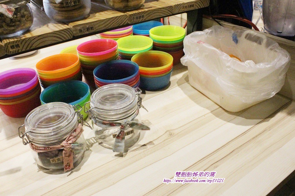 [愛10克親手烘培DIY Bakery凱旋店] 帶姪女練習親手烘培DIY的初體驗