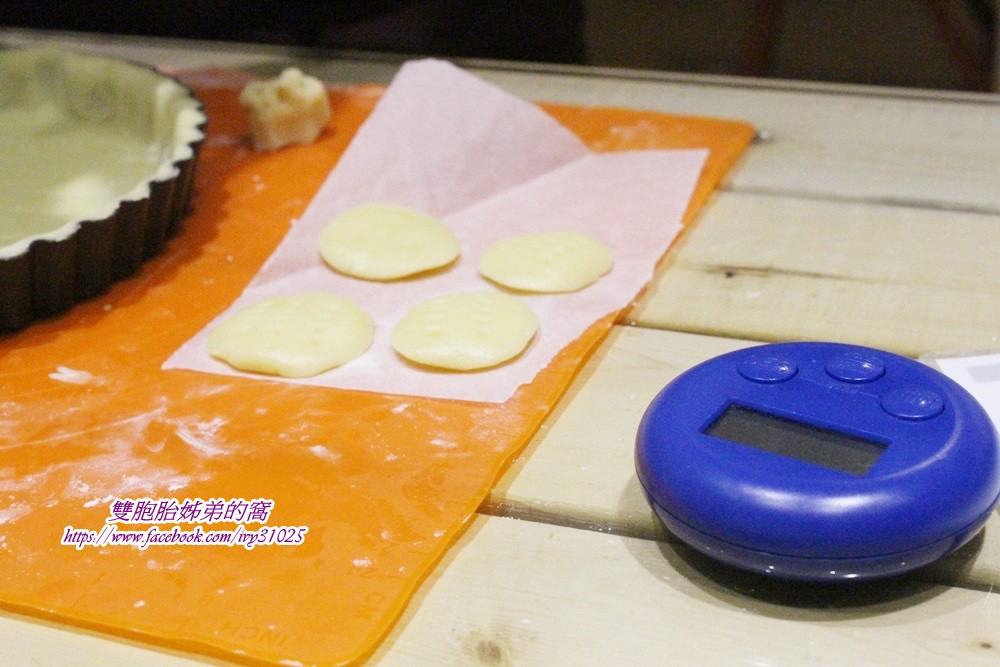 [愛10克親手烘培DIY Bakery凱旋店] 帶姪女練習親手烘培DIY的初體驗