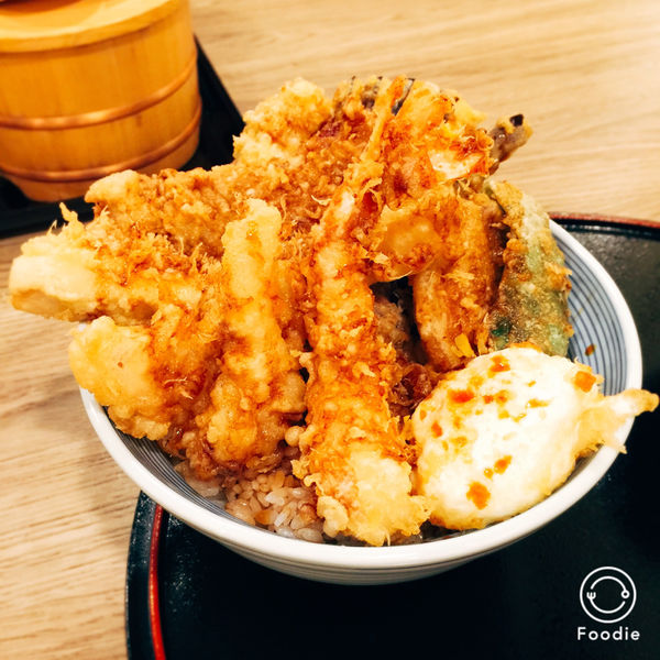 [台北松山美食] 天吉屋 半熟蛋 天使紅蝦 大份量天婦羅丼飯 東區微風廣場