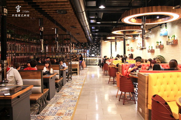 宮 韓式料理 台南店：【台南||東區】宮 韓式料理(台南店)─東區平價新韓味兒！華麗風裝潢+附免費小菜吃到飽！