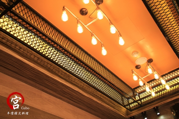 宮 韓式料理 台南店：【台南||東區】宮 韓式料理(台南店)─東區平價新韓味兒！華麗風裝潢+附免費小菜吃到飽！