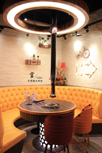 宮 韓式料理 台南店：【台南||東區】宮 韓式料理(台南店)─東區平價新韓味兒！華麗風裝潢+附免費小菜吃到飽！