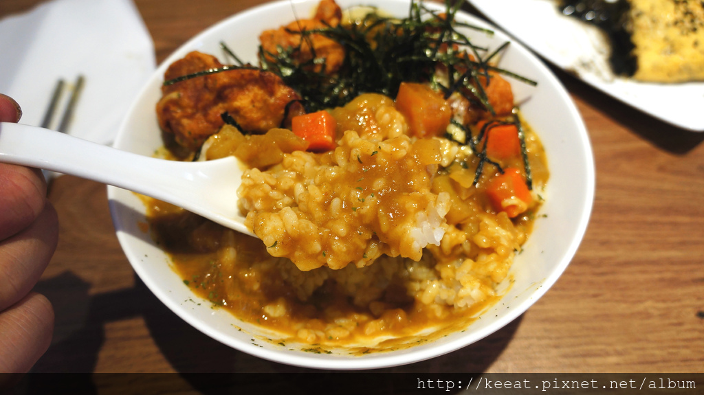 紅酒起司唐揚雞塊咖哩丼