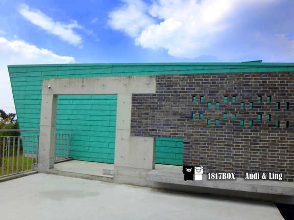 【南投。草屯】毓繡美術館。建築空間美學藝術。歧異獸。含羞的等候。巷弄美學。2016台灣建築獎首獎