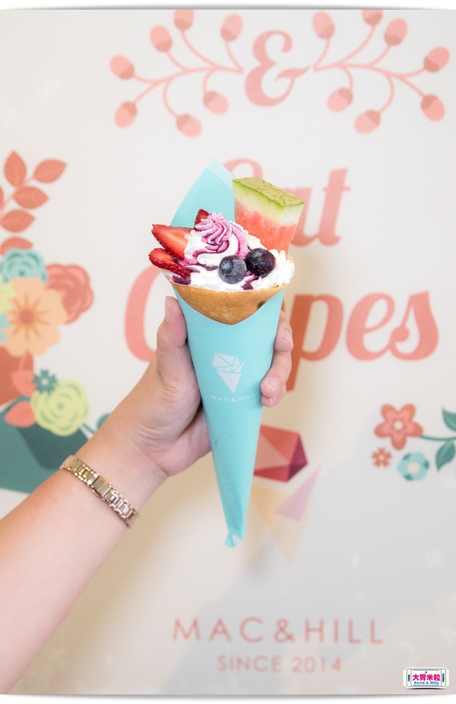 MAC HILLCrepe  012.jpg