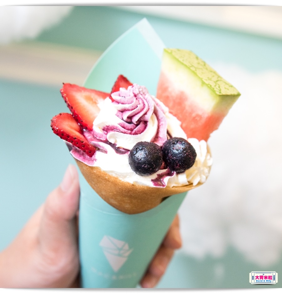 MAC HILLCrepe  014.jpg