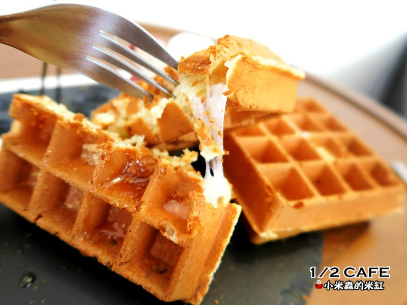 【捷運南京三民站】1/2 CAFÉ~驚!!是誰把白日夢搬進咖啡廳裡了!!