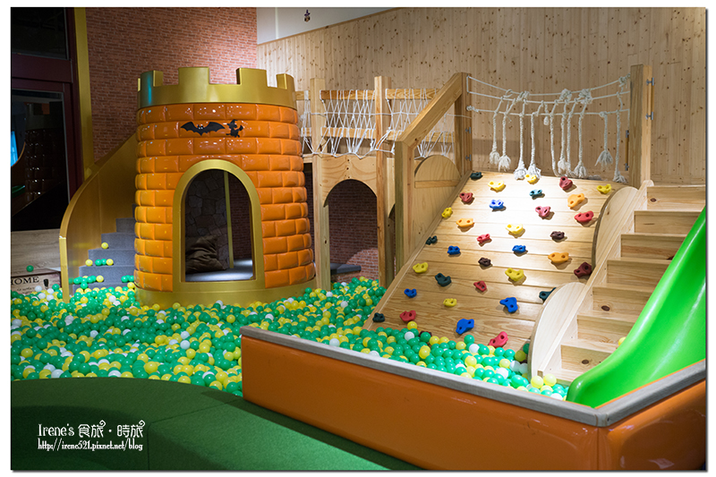 【台北內湖區】把旋轉木馬搬進餐廳內/樹屋/城堡溜滑梯.棠朝BossMama 親子餐廳