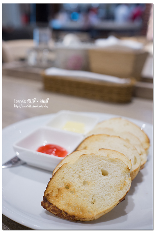 【台北內湖區】把旋轉木馬搬進餐廳內/樹屋/城堡溜滑梯.棠朝BossMama 親子餐廳