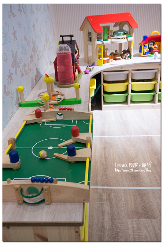 【台北內湖區】把旋轉木馬搬進餐廳內/樹屋/城堡溜滑梯.棠朝BossMama 親子餐廳