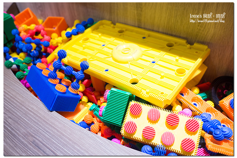 【台北內湖區】把旋轉木馬搬進餐廳內/樹屋/城堡溜滑梯.棠朝BossMama 親子餐廳