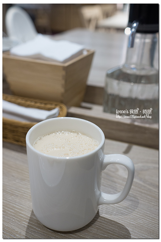 【台北內湖區】把旋轉木馬搬進餐廳內/樹屋/城堡溜滑梯.棠朝BossMama 親子餐廳