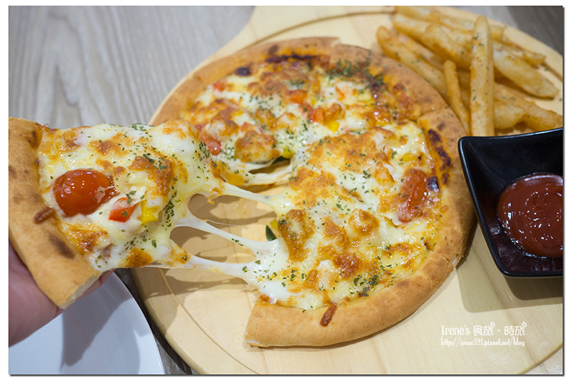 【台北內湖區】把旋轉木馬搬進餐廳內/樹屋/城堡溜滑梯.棠朝BossMama 親子餐廳