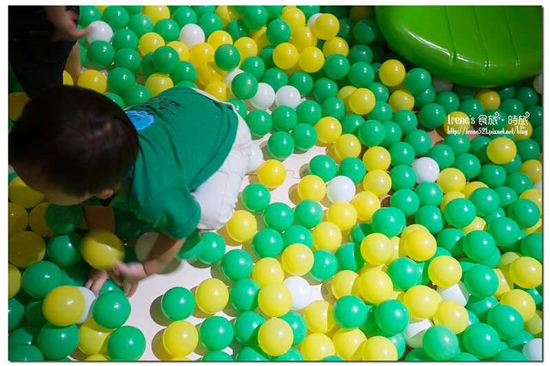 【台北內湖區】把旋轉木馬搬進餐廳內/樹屋/城堡溜滑梯.棠朝BossMama 親子餐廳