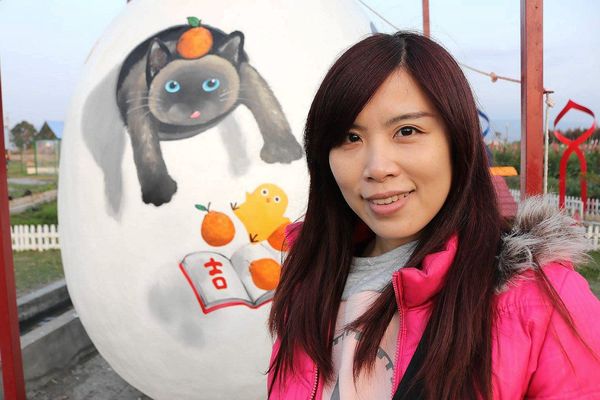 2017田中蜀葵花海藝術節:【彰化景點】田中窯創藝園區。季節限定的約會景點~蜀葵花季/落羽松秘境/無字天書/大玩吹泡泡/蜀葵花海浪漫迷宮/玻璃屋景觀餐廳/貓咪彩繪/親子旅遊及DIY體驗