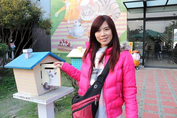 2017田中蜀葵花海藝術節:【彰化景點】田中窯創藝園區。季節限定的約會景點~蜀葵花季/落羽松秘境/無字天書/大玩吹泡泡/蜀葵花海浪漫迷宮/玻璃屋景觀餐廳/貓咪彩繪/親子旅遊及DIY體驗