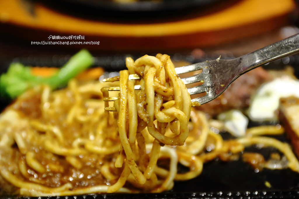 【食║台北】將軍碳烤牛排館～堅持原味原塊碳烤牛排，肉食主義必吃！
