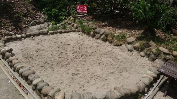 創造奇雞─桶窯雞:雲林古坑~創造奇雞 桶窯雞 創造奇雞─桶窯雞:雲林古坑~創造奇雞 桶窯雞