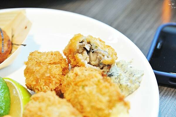 草屯屯鱻火鍋,南投草屯吃到飽名店,200種以上品項自助百匯超