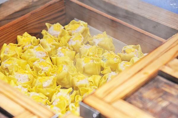 草屯屯鱻火鍋,南投草屯吃到飽名店,200種以上品項自助百匯超