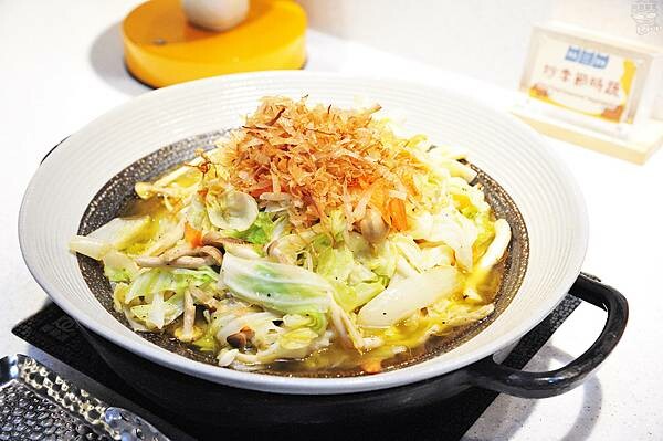 草屯屯鱻火鍋,南投草屯吃到飽名店,200種以上品項自助百匯超