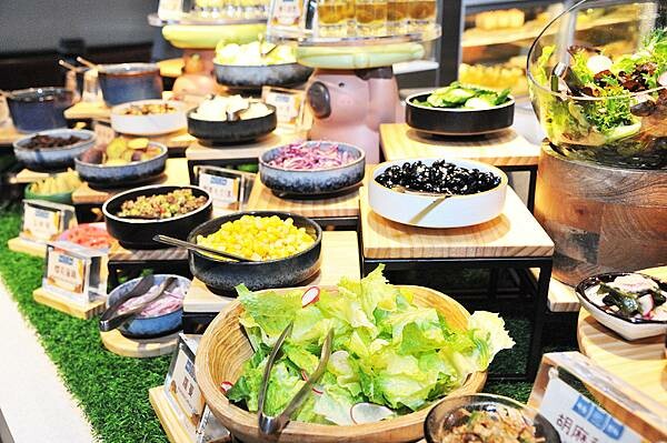 草屯屯鱻火鍋,南投草屯吃到飽名店,200種以上品項自助百匯超