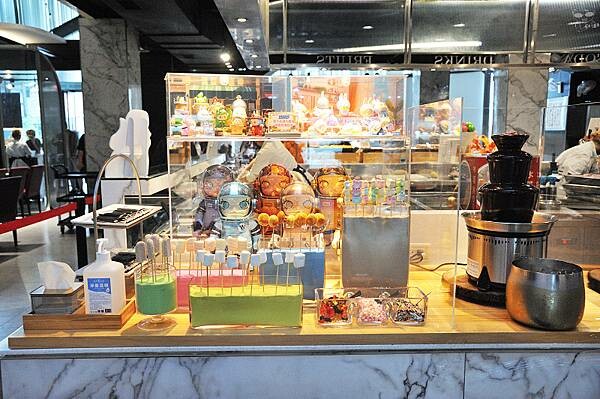 草屯屯鱻火鍋,南投草屯吃到飽名店,200種以上品項自助百匯超