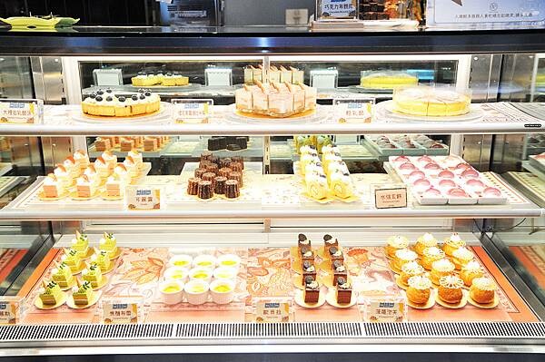 草屯屯鱻火鍋,南投草屯吃到飽名店,200種以上品項自助百匯超