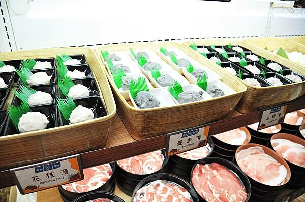 草屯屯鱻火鍋,南投草屯吃到飽名店,200種以上品項自助百匯超