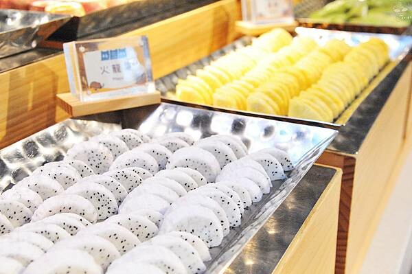 草屯屯鱻火鍋,南投草屯吃到飽名店,200種以上品項自助百匯超