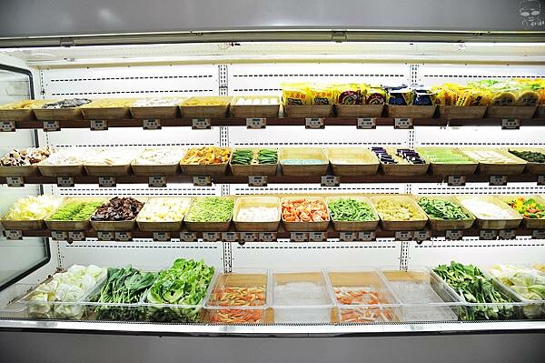 草屯屯鱻火鍋,南投草屯吃到飽名店,200種以上品項自助百匯超