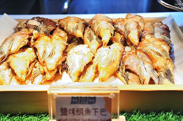 草屯屯鱻火鍋,南投草屯吃到飽名店,200種以上品項自助百匯超