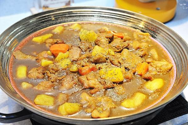 草屯屯鱻火鍋,南投草屯吃到飽名店,200種以上品項自助百匯超