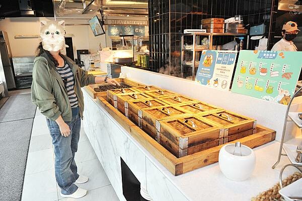 草屯屯鱻火鍋,南投草屯吃到飽名店,200種以上品項自助百匯超