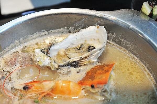 草屯屯鱻火鍋,南投草屯吃到飽名店,200種以上品項自助百匯超