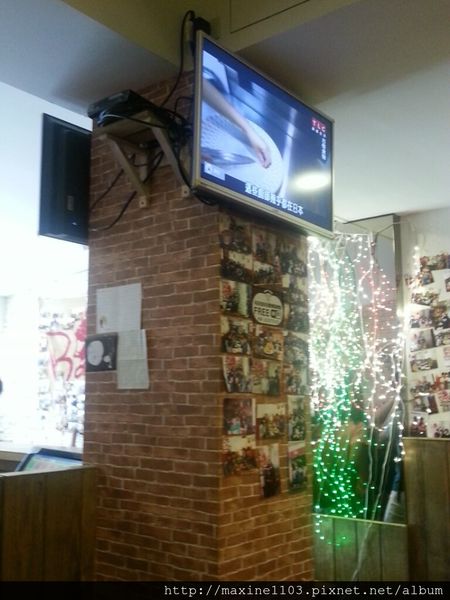 CYMERA_20140610_123537.jpg CYMERA_20140610_123537.jpg