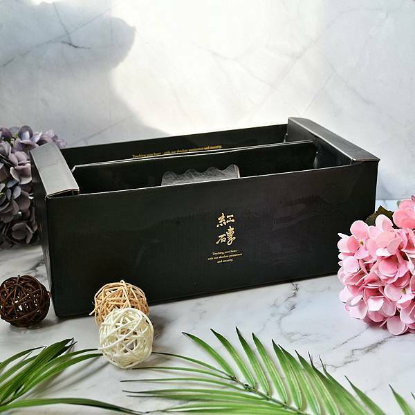 【宅配美食】紅磚布丁，台南伴手禮，吃過就難忘的甜點，台南必吃甜點，台南好吃布丁，布丁界愛馬仕