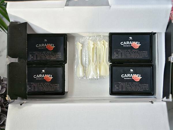 【宅配美食】紅磚布丁，台南伴手禮，吃過就難忘的甜點，台南必吃甜點，台南好吃布丁，布丁界愛馬仕