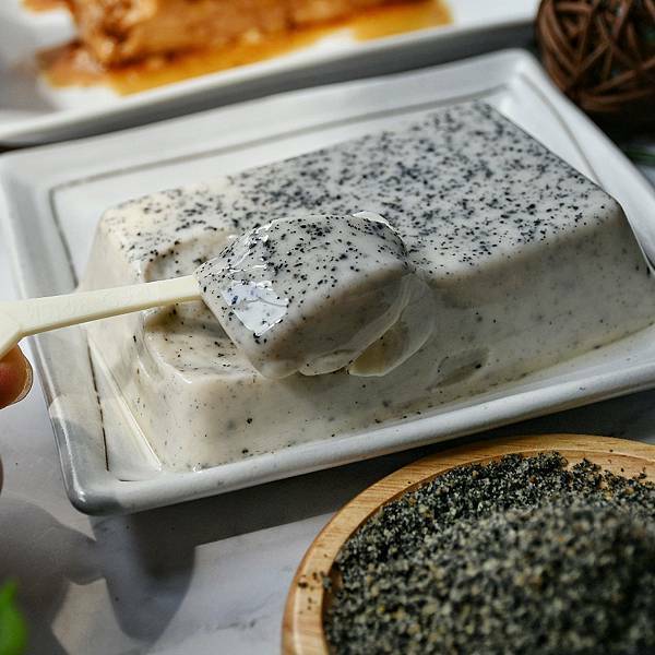 【宅配美食】紅磚布丁，台南伴手禮，吃過就難忘的甜點，台南必吃甜點，台南好吃布丁，布丁界愛馬仕